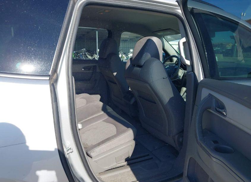 Photo 8 of 2016 Chevrolet Traverse LS (VIN 1GNKRFED5GJ296464)