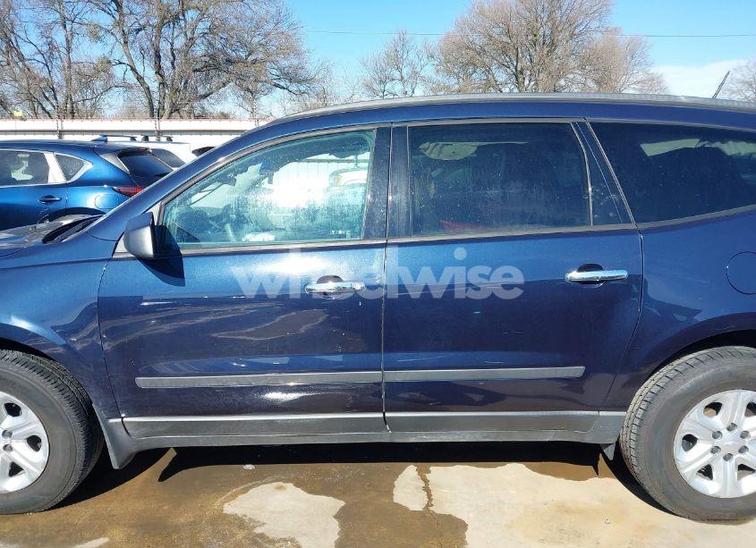 Photo 15 of 2016 Chevrolet Traverse LS (VIN 1GNKRFED5GJ312517)