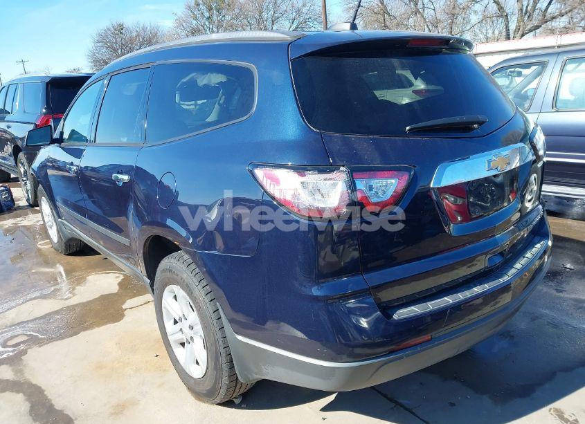 Photo 3 of 2016 Chevrolet Traverse LS (VIN 1GNKRFED5GJ312517)