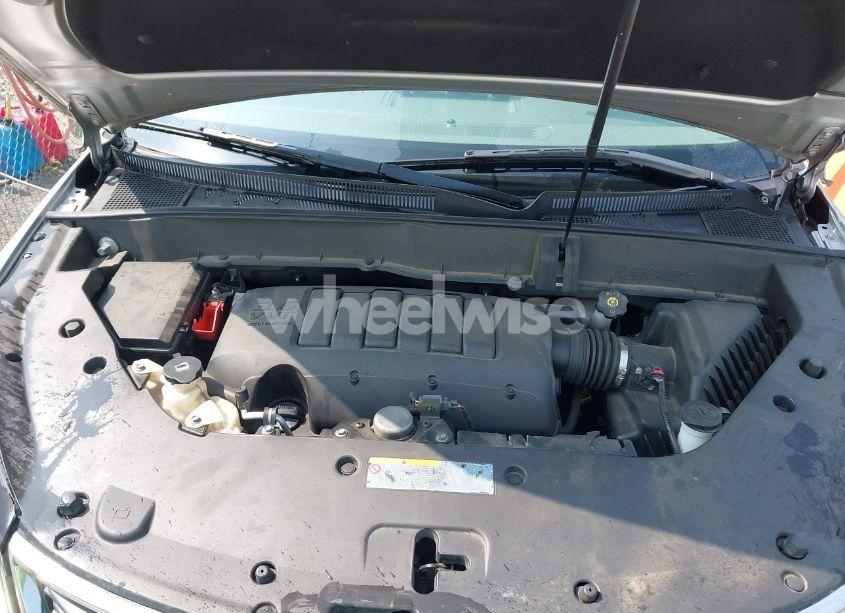 Photo 10 of 2017 Chevrolet Traverse LS (VIN 1GNKRFED5HJ308887)