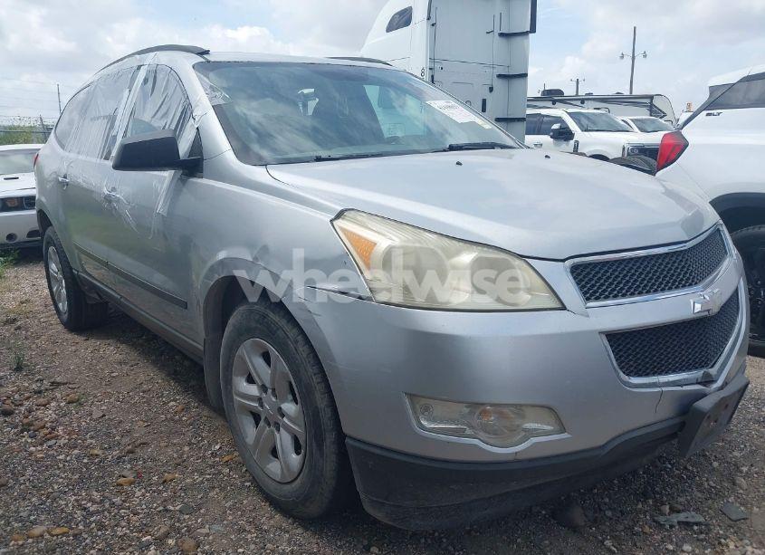 2011 Chevrolet Traverse LS (VIN 1GNKRFED6BJ170400) main photo