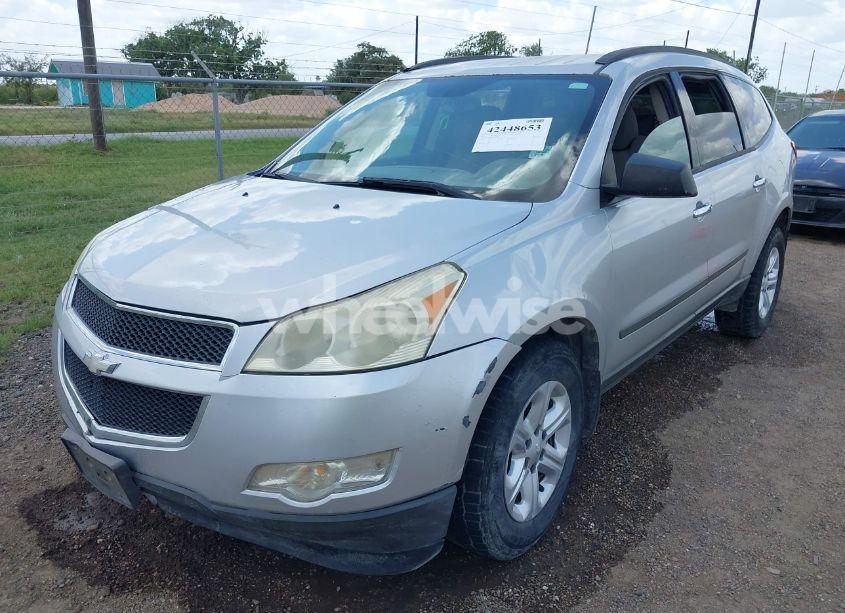 Photo 6 of 2011 Chevrolet Traverse LS (VIN 1GNKRFED6BJ170400)
