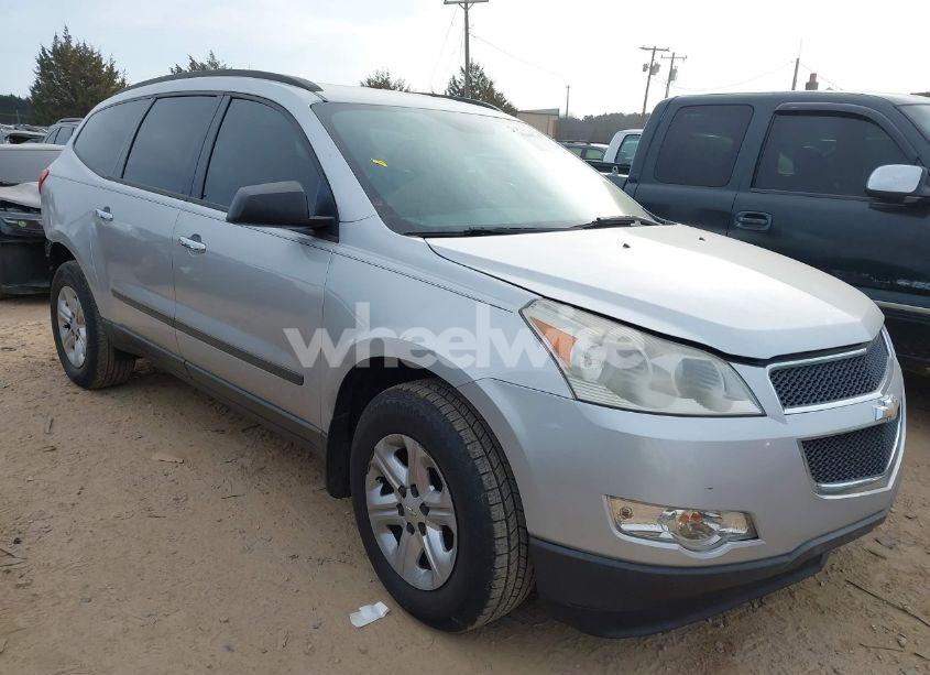 2011 Chevrolet Traverse LS (VIN 1GNKRFED6BJ386246) main photo