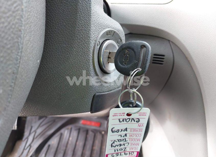 Photo 11 of 2011 Chevrolet Traverse LS (VIN 1GNKRFED6BJ386246)