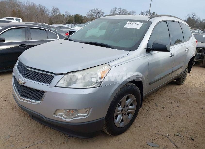 Photo 2 of 2011 Chevrolet Traverse LS (VIN 1GNKRFED6BJ386246)