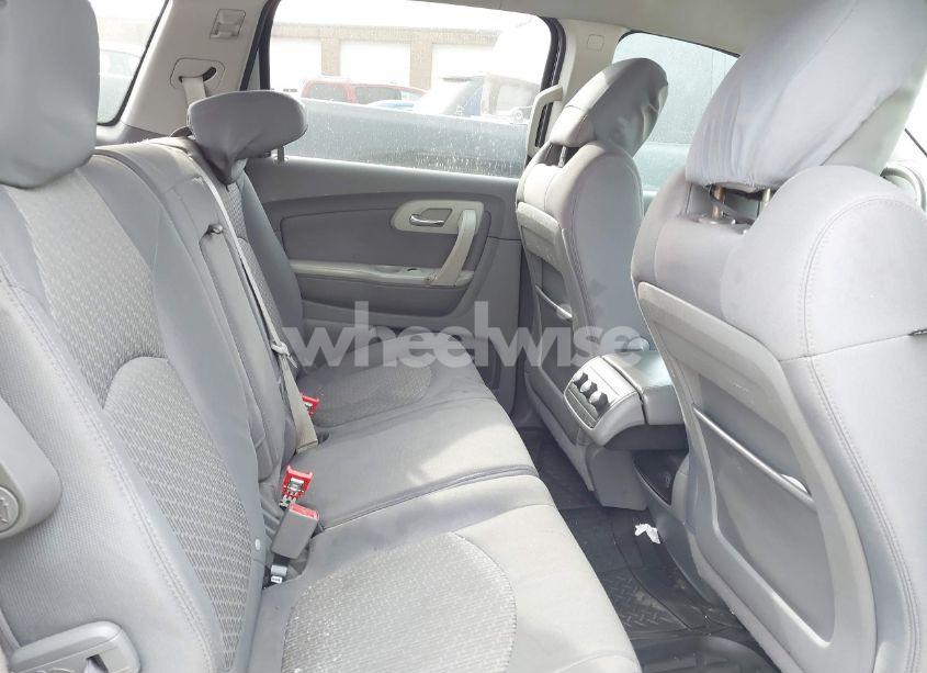 Photo 8 of 2011 Chevrolet Traverse LS (VIN 1GNKRFED6BJ386246)