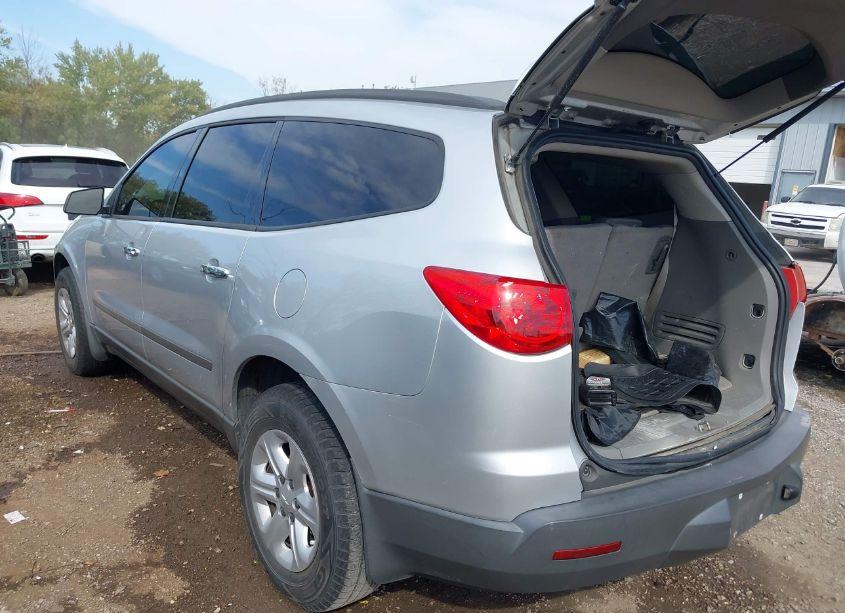 Photo 3 of 2012 Chevrolet Traverse LS (VIN 1GNKRFED6CJ111221)