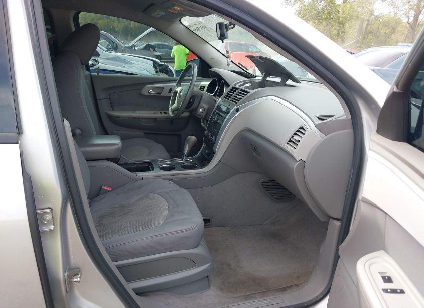 Photo 5 of 2012 Chevrolet Traverse LS (VIN 1GNKRFED6CJ111221)