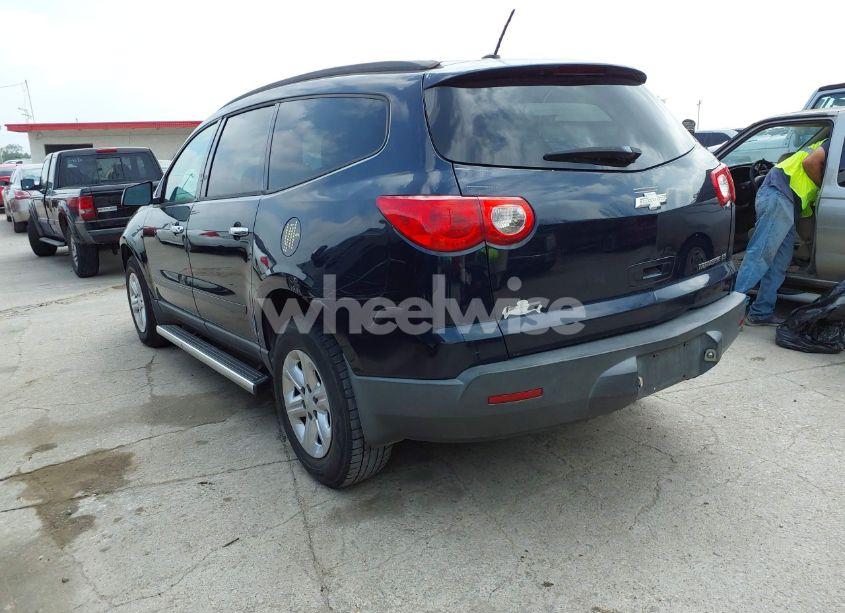 Photo 3 of 2012 Chevrolet Traverse LS (VIN 1GNKRFED6CJ178966)