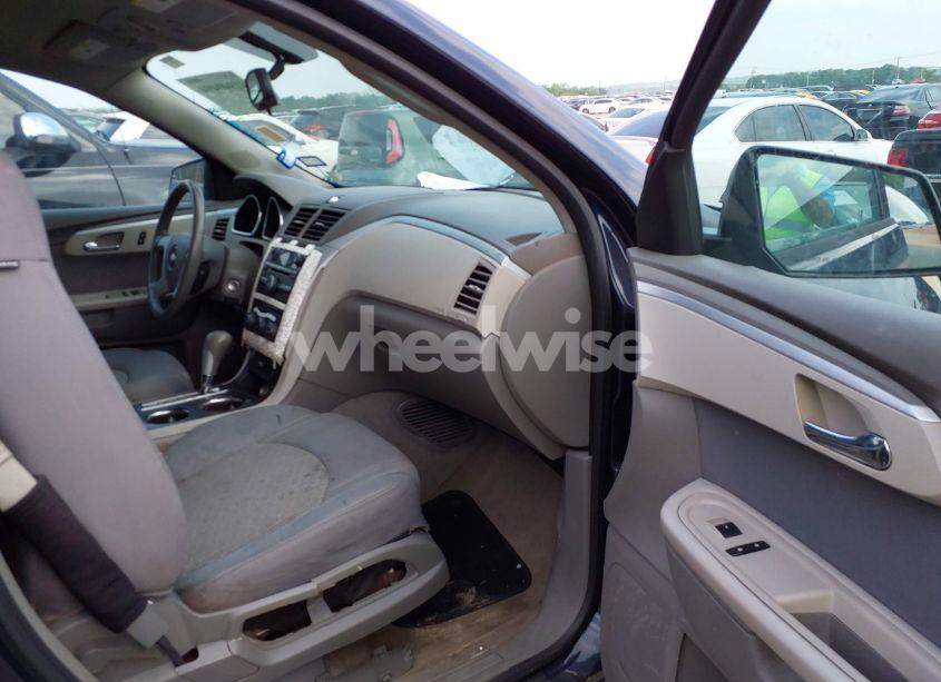 Photo 5 of 2012 Chevrolet Traverse LS (VIN 1GNKRFED6CJ178966)