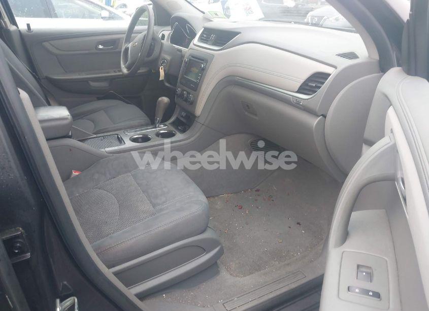 Photo 5 of 2013 Chevrolet Traverse LS (VIN 1GNKRFED6DJ110992)