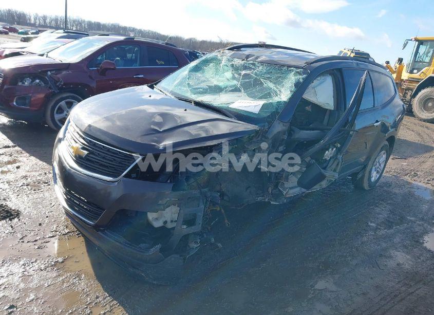 Photo 2 of 2013 Chevrolet Traverse LS (VIN 1GNKRFED6DJ127825)