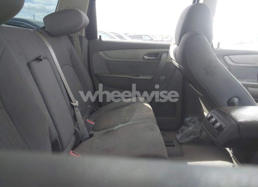 Photo 8 of 2013 Chevrolet Traverse LS (VIN 1GNKRFED6DJ203446)