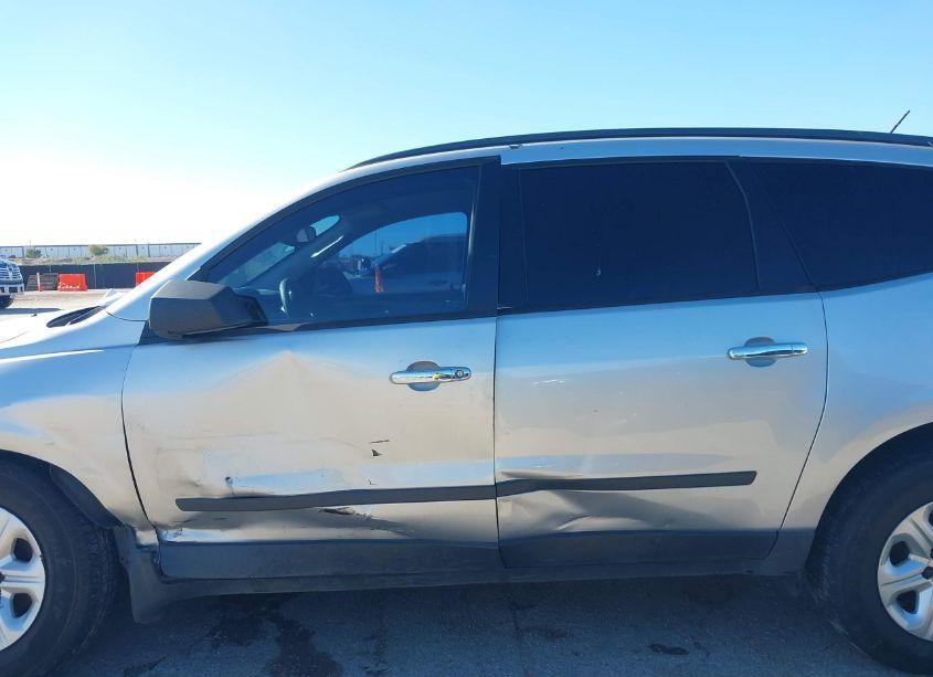 Photo 14 of 2015 Chevrolet Traverse LS (VIN 1GNKRFED6FJ380839)