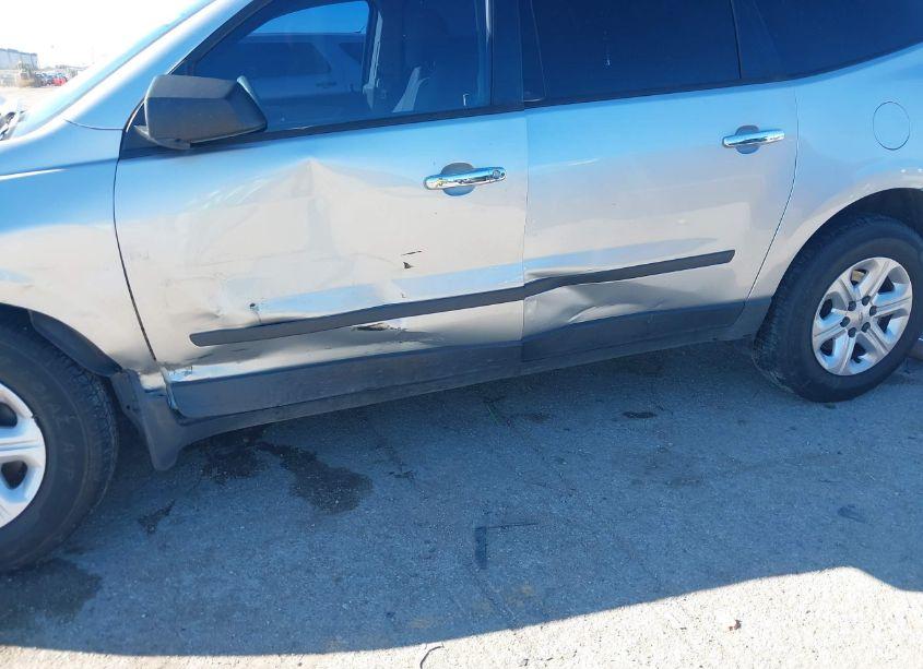 Photo 6 of 2015 Chevrolet Traverse LS (VIN 1GNKRFED6FJ380839)