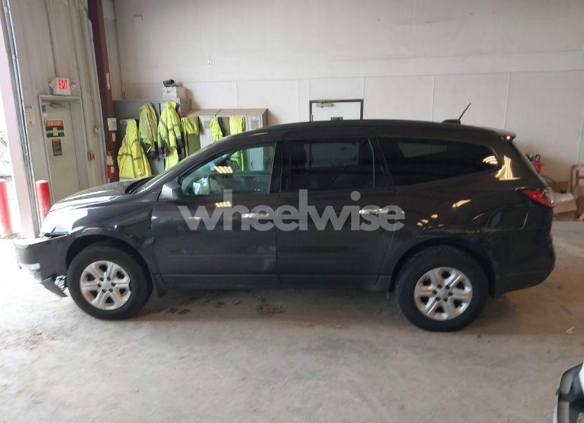 Photo 14 of 2017 Chevrolet Traverse LS (VIN 1GNKRFED6HJ224707)