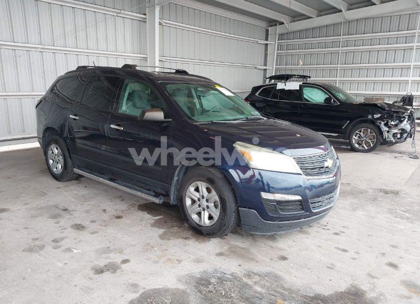 2017 Chevrolet Traverse LS (VIN 1GNKRFED6HJ305819) main photo