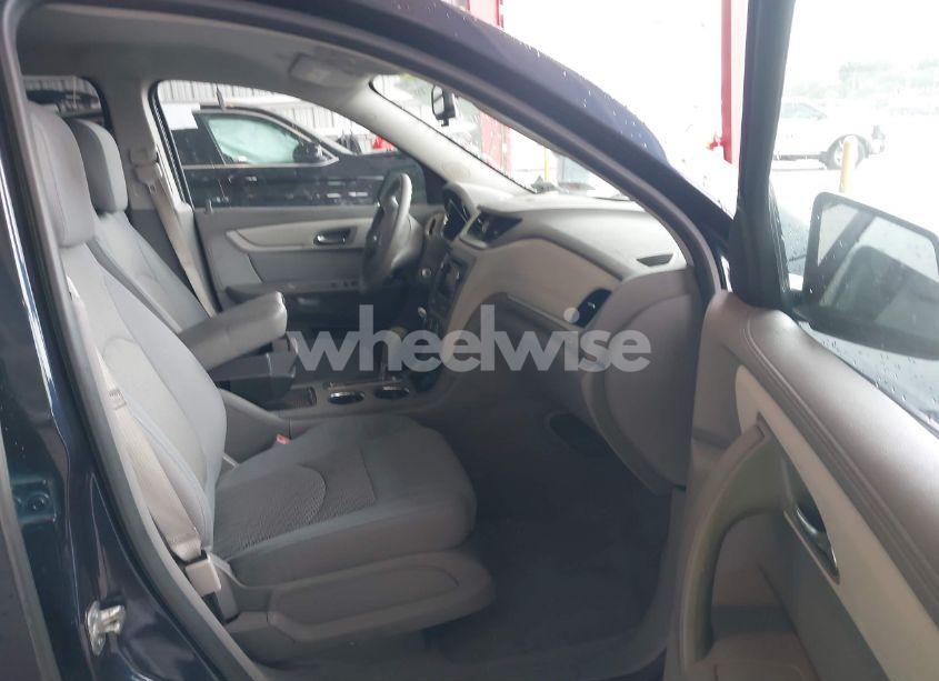 Photo 5 of 2017 Chevrolet Traverse LS (VIN 1GNKRFED6HJ305819)