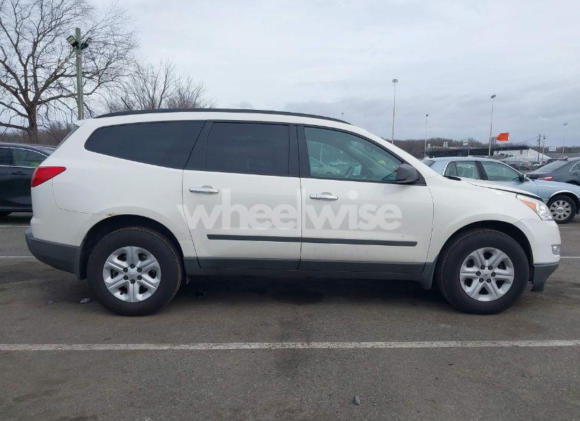 Photo 13 of 2012 Chevrolet Traverse LS (VIN 1GNKRFED7CJ418915)