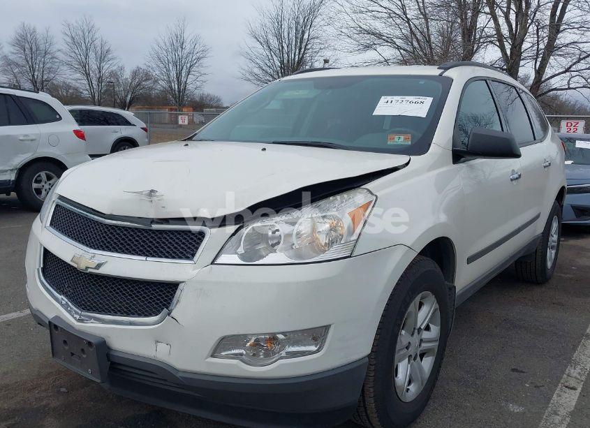 Photo 2 of 2012 Chevrolet Traverse LS (VIN 1GNKRFED7CJ418915)