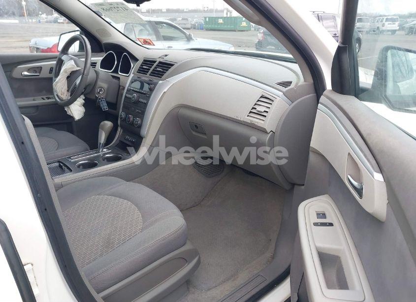 Photo 5 of 2012 Chevrolet Traverse LS (VIN 1GNKRFED7CJ418915)