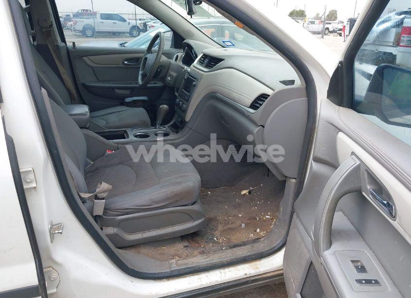 Photo 5 of 2014 Chevrolet Traverse LS (VIN 1GNKRFED7EJ175111)