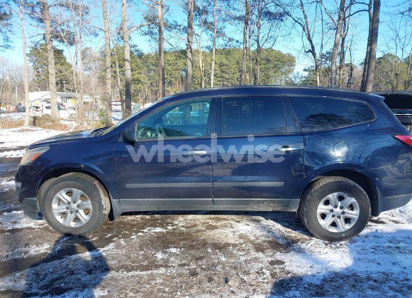Photo 15 of 2017 Chevrolet Traverse LS (VIN 1GNKRFED7HJ219256)