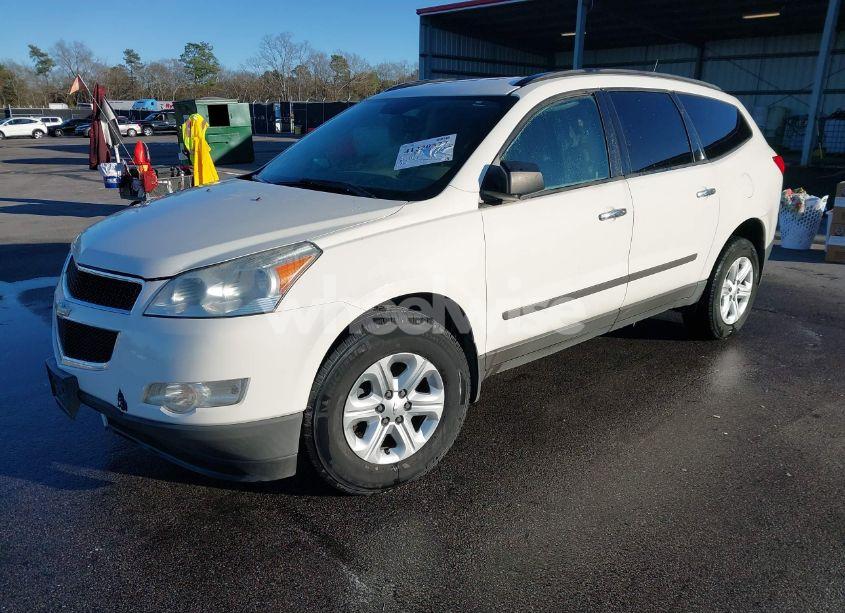 Photo 2 of 2011 Chevrolet Traverse LS (VIN 1GNKRFED8BJ255772)