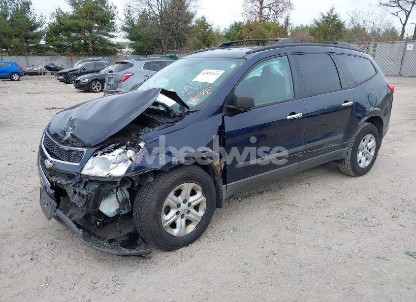 Photo 2 of 2011 Chevrolet Traverse LS (VIN 1GNKRFED8BJ299058)