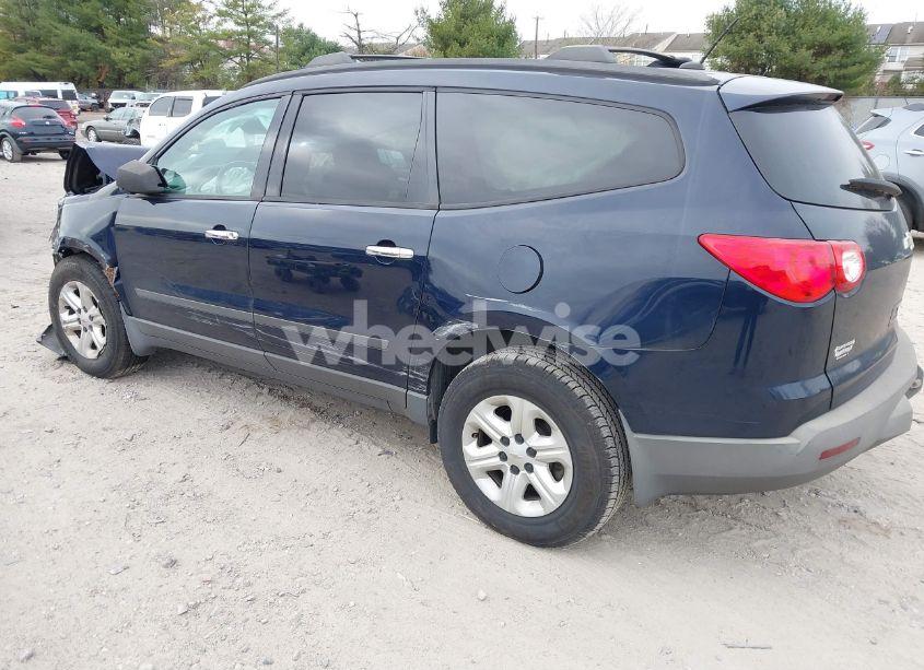 Photo 3 of 2011 Chevrolet Traverse LS (VIN 1GNKRFED8BJ299058)