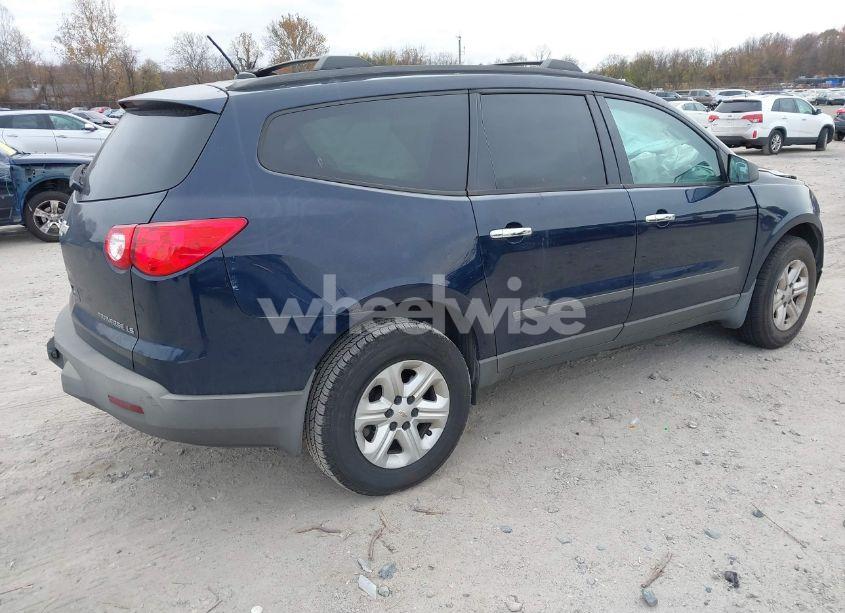 Photo 4 of 2011 Chevrolet Traverse LS (VIN 1GNKRFED8BJ299058)