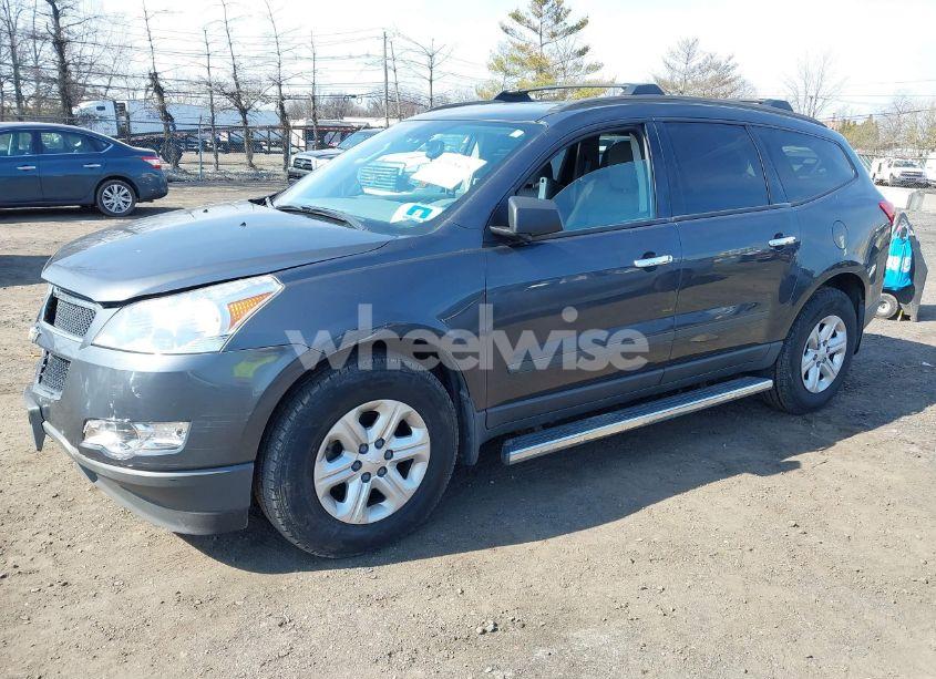 Photo 2 of 2012 Chevrolet Traverse LS (VIN 1GNKRFED8CJ384824)