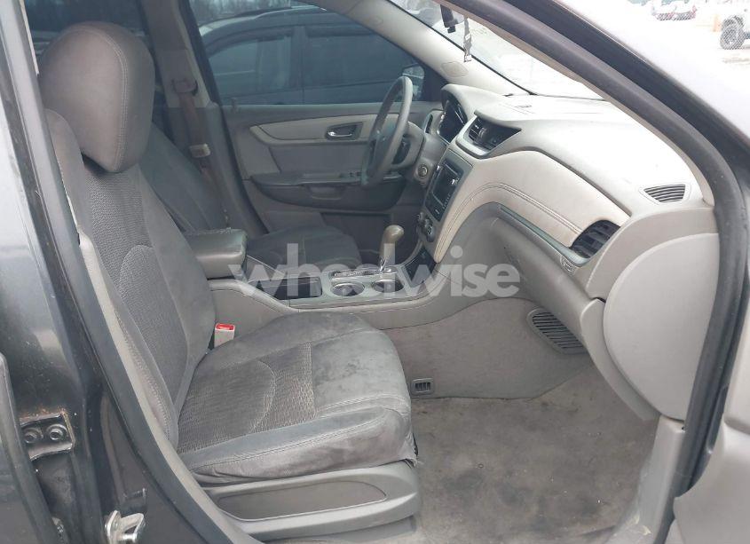 Photo 5 of 2014 Chevrolet Traverse LS (VIN 1GNKRFED8EJ101955)