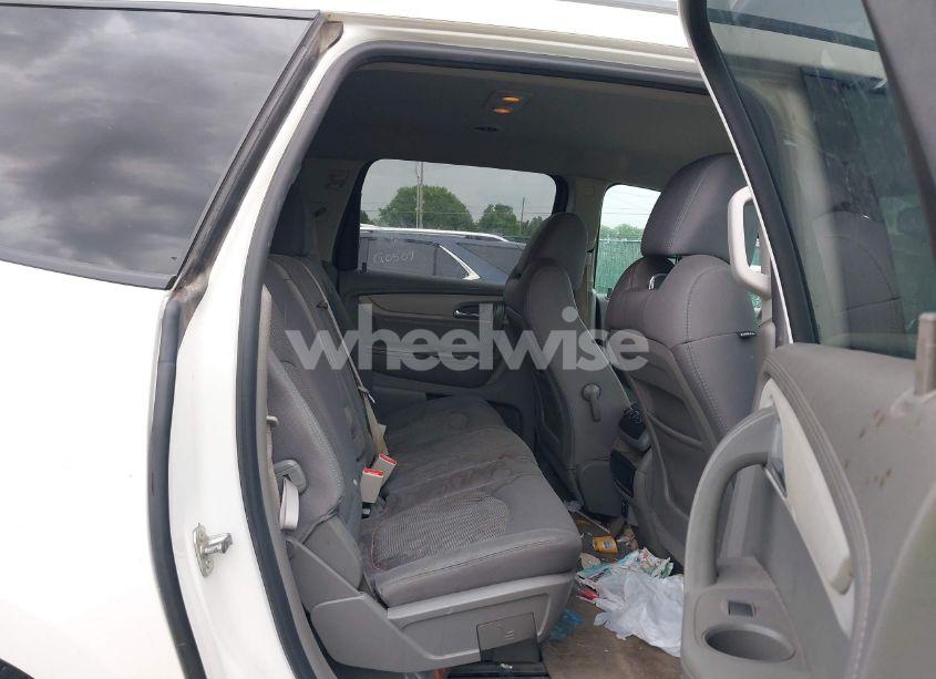 Photo 8 of 2014 Chevrolet Traverse LS (VIN 1GNKRFED8EJ232688)