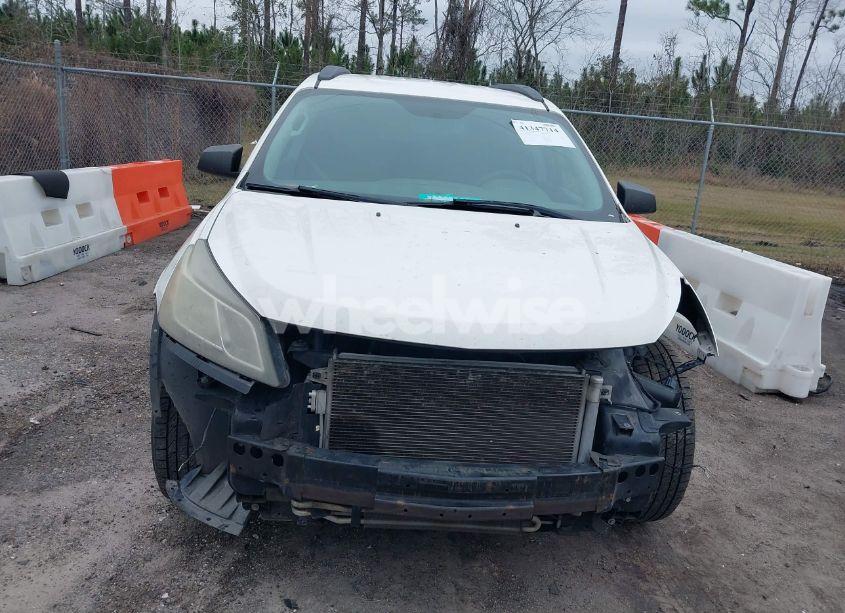 Photo 12 of 2015 Chevrolet Traverse LS (VIN 1GNKRFED8FJ252506)