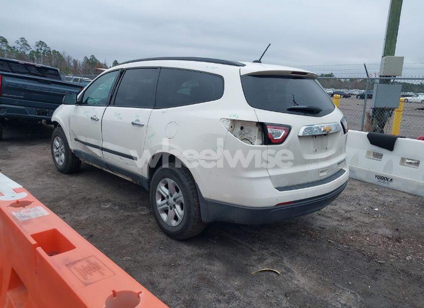 Photo 3 of 2015 Chevrolet Traverse LS (VIN 1GNKRFED8FJ252506)