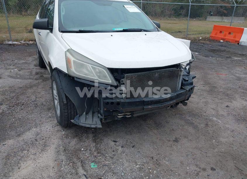 Photo 6 of 2015 Chevrolet Traverse LS (VIN 1GNKRFED8FJ252506)