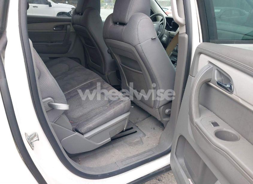 Photo 8 of 2015 Chevrolet Traverse LS (VIN 1GNKRFED8FJ252506)