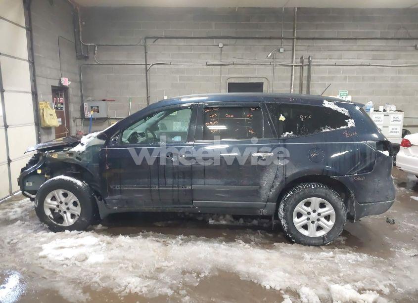 Photo 15 of 2015 Chevrolet Traverse LS (VIN 1GNKRFED8FJ290656)