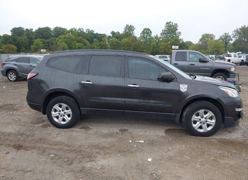 Photo 13 of 2017 Chevrolet Traverse LS (VIN 1GNKRFED8HJ246353)