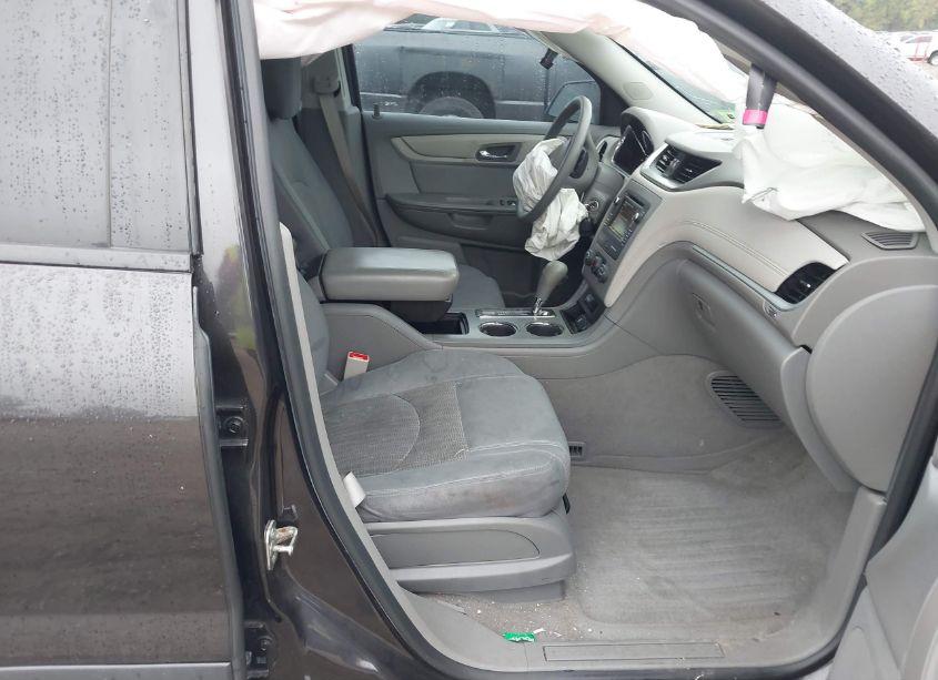 Photo 5 of 2017 Chevrolet Traverse LS (VIN 1GNKRFED8HJ246353)