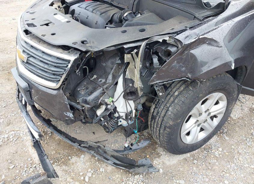 Photo 6 of 2017 Chevrolet Traverse LS (VIN 1GNKRFED8HJ246353)