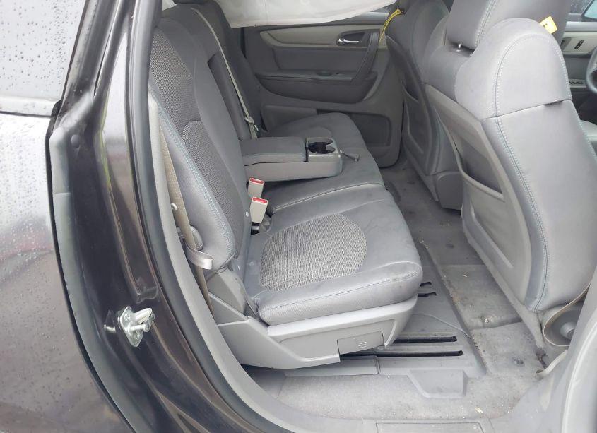 Photo 8 of 2017 Chevrolet Traverse LS (VIN 1GNKRFED8HJ246353)