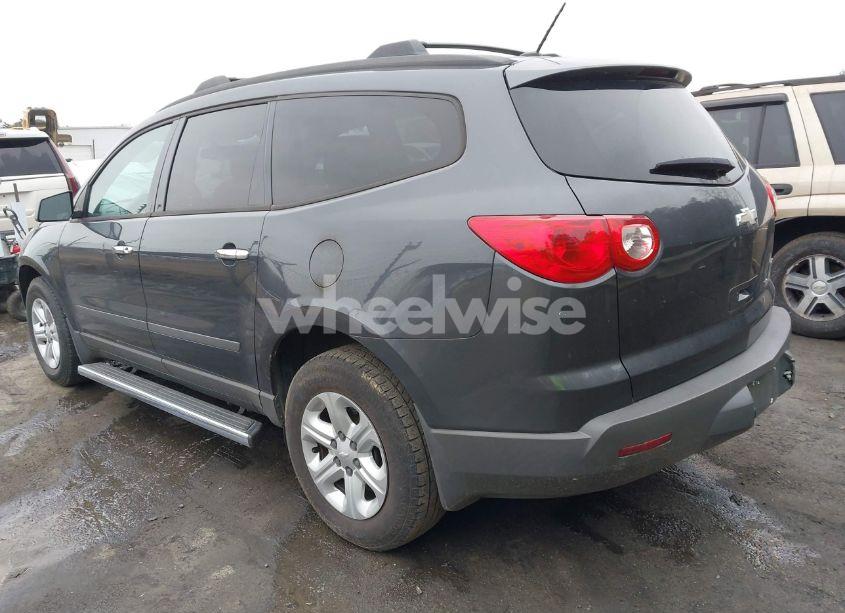Photo 3 of 2012 Chevrolet Traverse LS (VIN 1GNKRFED9CJ370835)