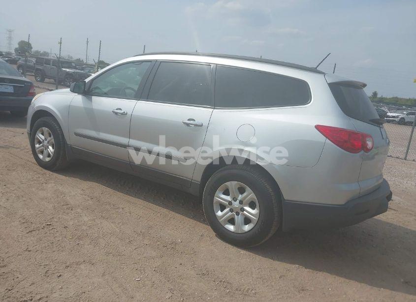 Photo 3 of 2012 Chevrolet Traverse LS (VIN 1GNKRFED9CJ374934)