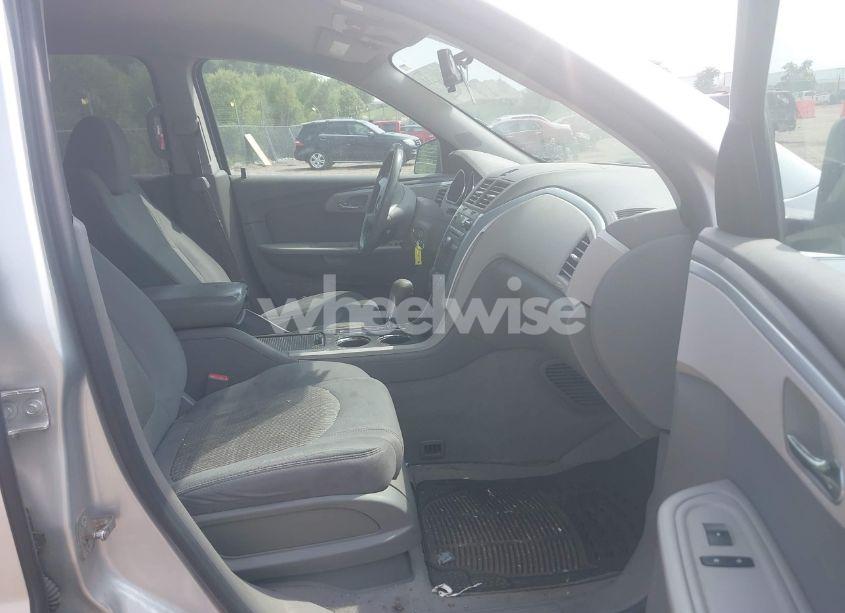 Photo 5 of 2012 Chevrolet Traverse LS (VIN 1GNKRFED9CJ374934)