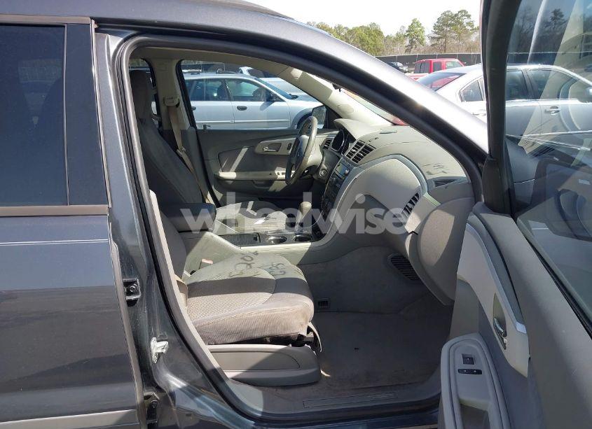 Photo 5 of 2012 Chevrolet Traverse LS (VIN 1GNKRFED9CJ415935)