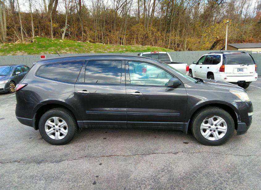 Photo 14 of 2013 Chevrolet Traverse LS (VIN 1GNKRFED9DJ133246)
