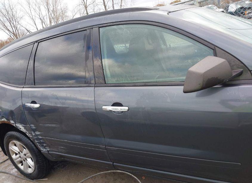 Photo 14 of 2014 Chevrolet Traverse LS (VIN 1GNKRFED9EJ242789)