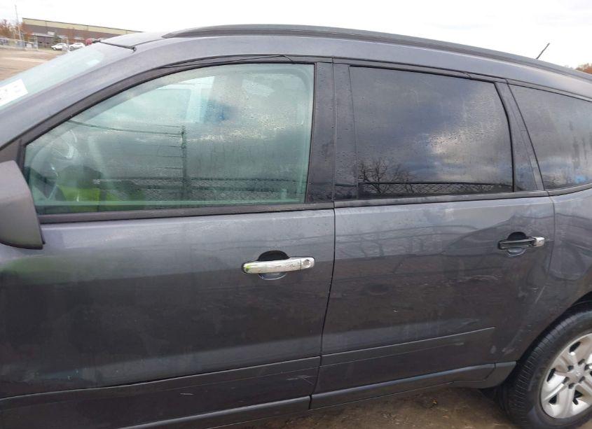 Photo 15 of 2014 Chevrolet Traverse LS (VIN 1GNKRFED9EJ242789)